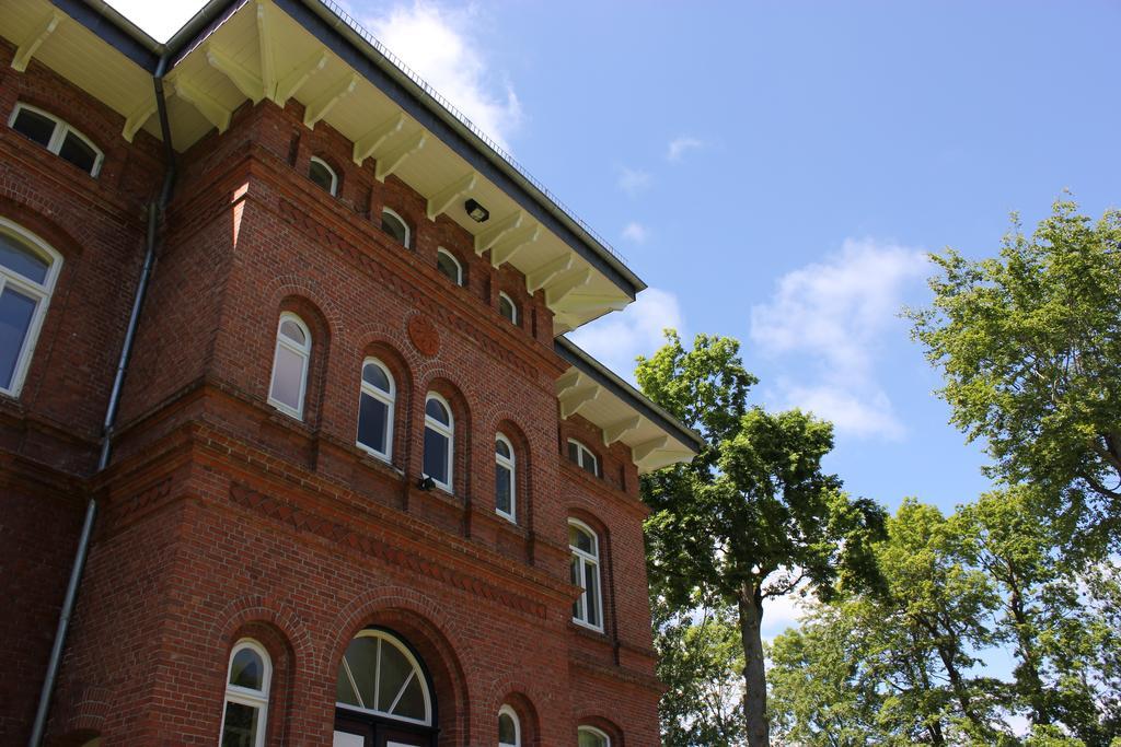 Haus Im Park Leilighet Wesselburen Eksteriør bilde